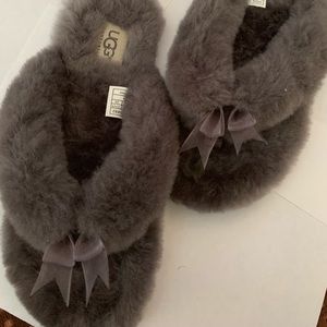 UGG Shoes - UGG Women's Fluff Flip Flop III UGG Shoes - UGG Women's Fluff Flip Flop III
